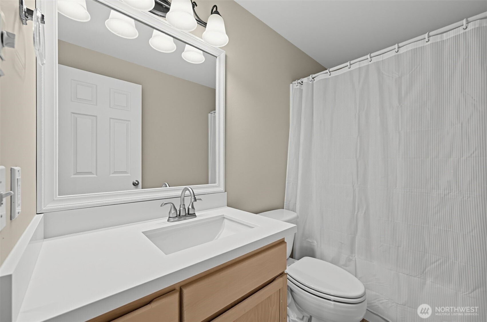 225 Brittany Street Property Photo 33
