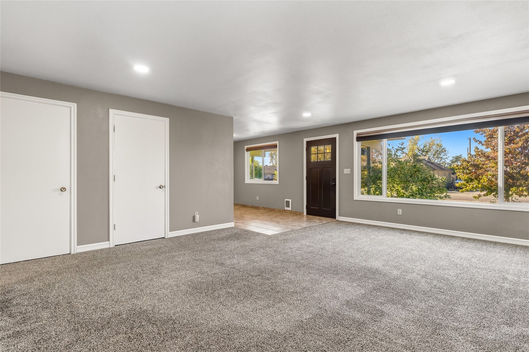 630 Clark Street Property Photo 5