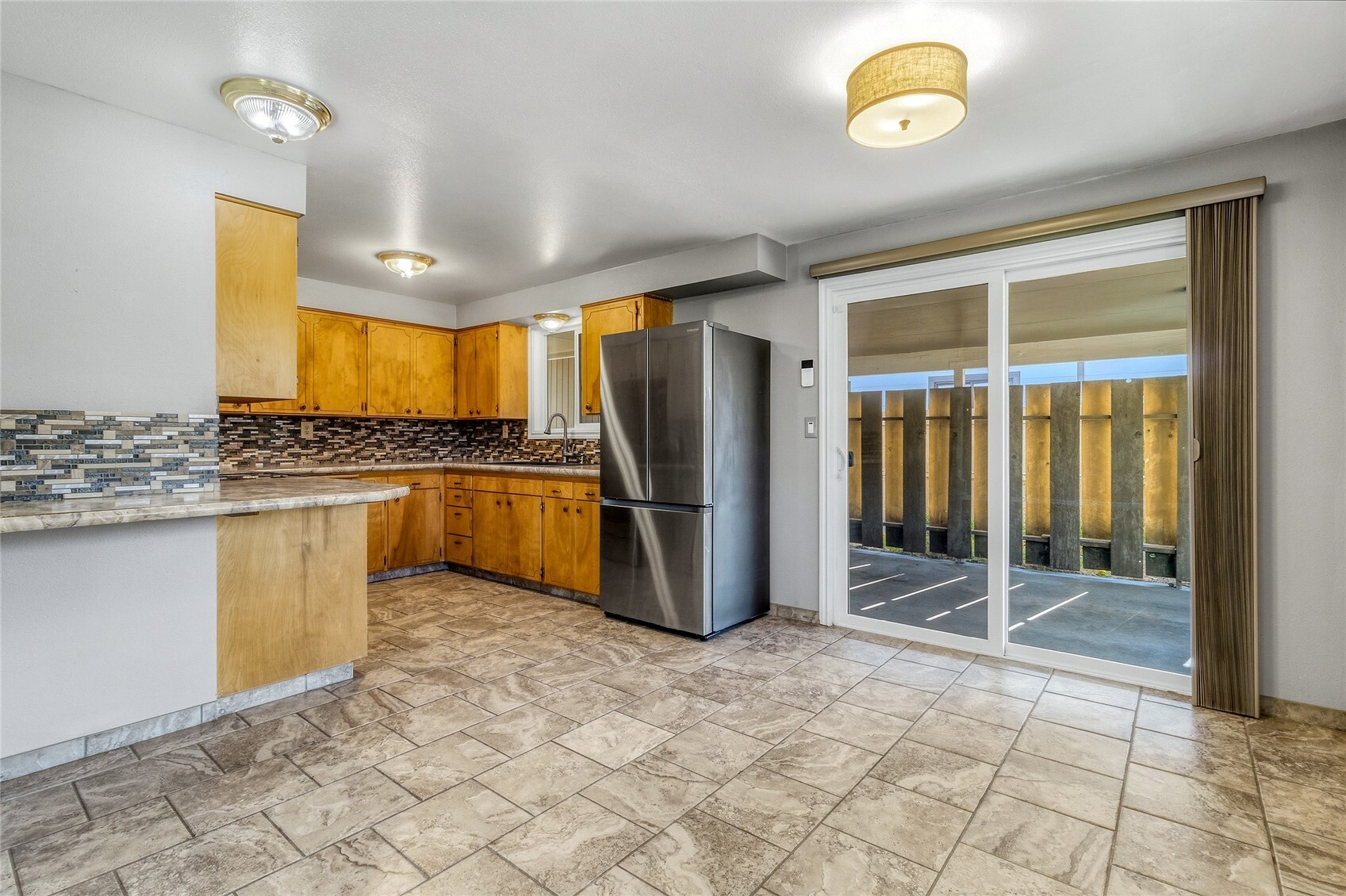 630 Clark Street Property Photo 7