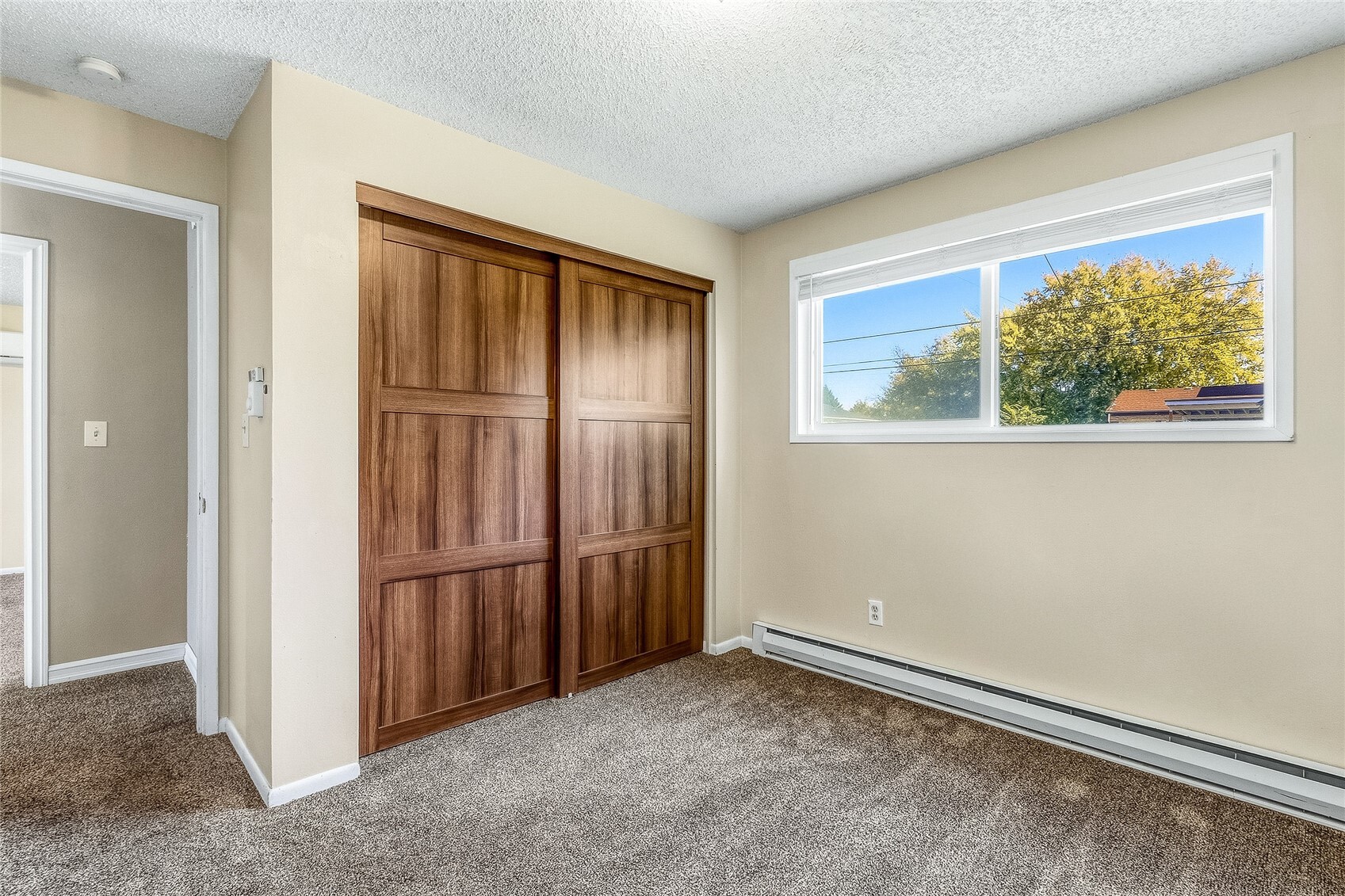 630 Clark Street Property Photo 12