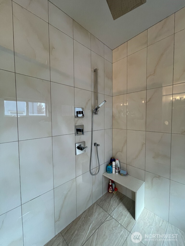 8527 Interlake Avenue Property Photo 17