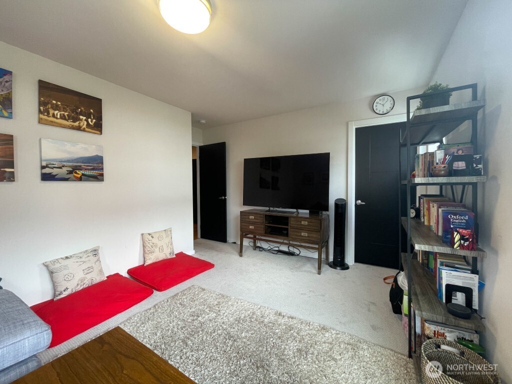 8527 Interlake Avenue Property Photo 22