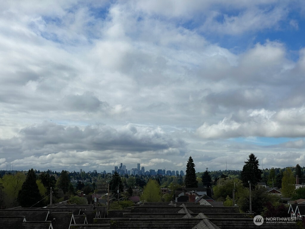8527 Interlake Avenue Property Photo 24