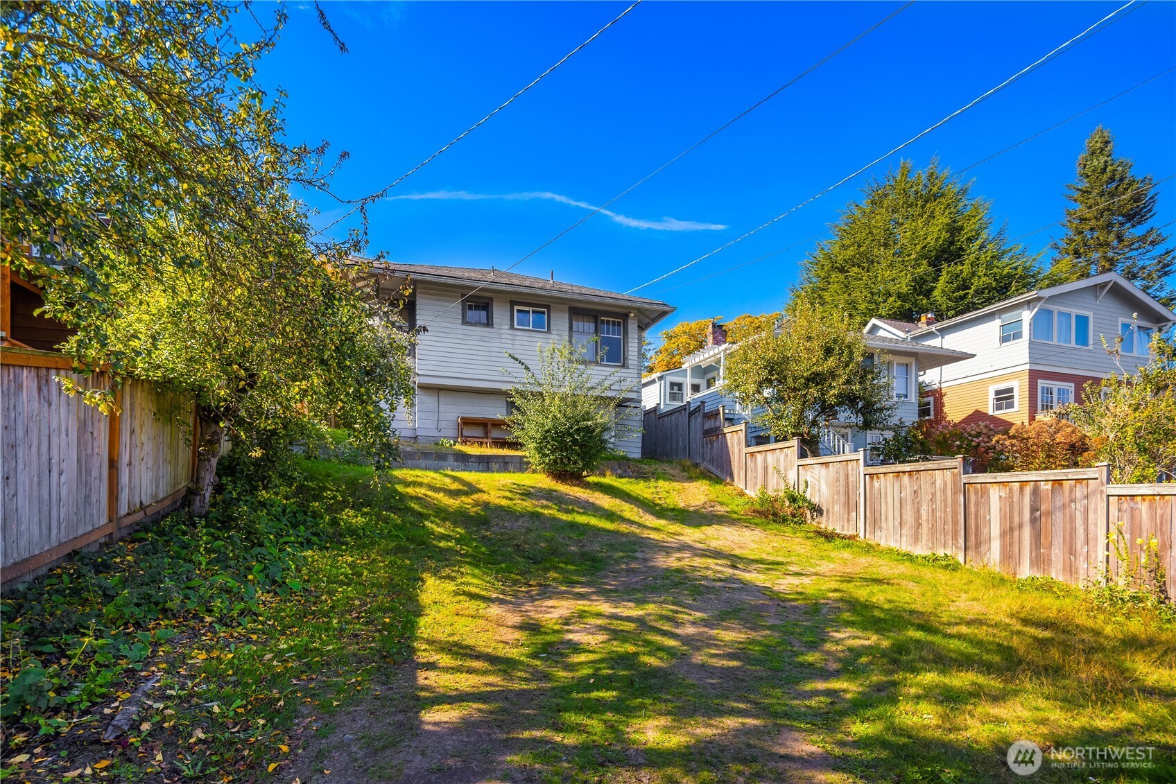 2570 5th Avenue Property Photo 4
