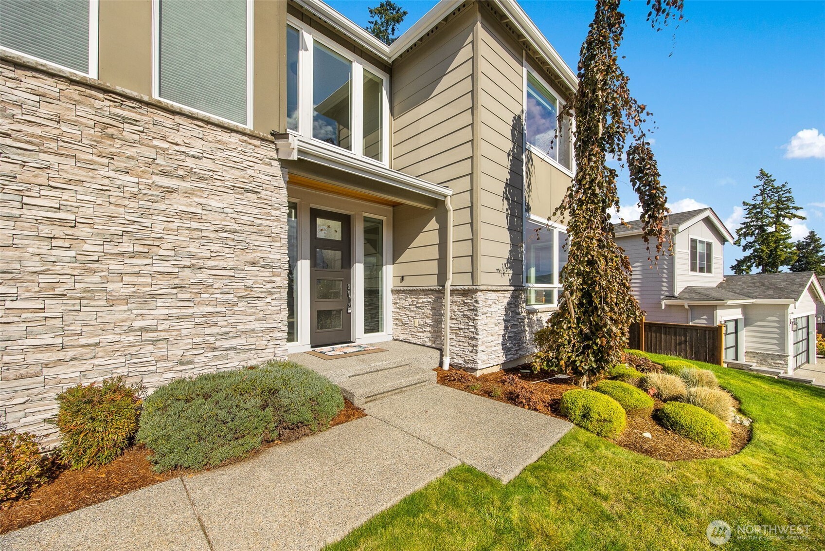 3721 189th Place Property Photo 3