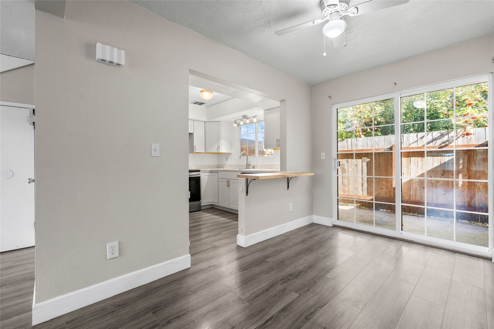 3333 Redwood Avenue Property Photo 12