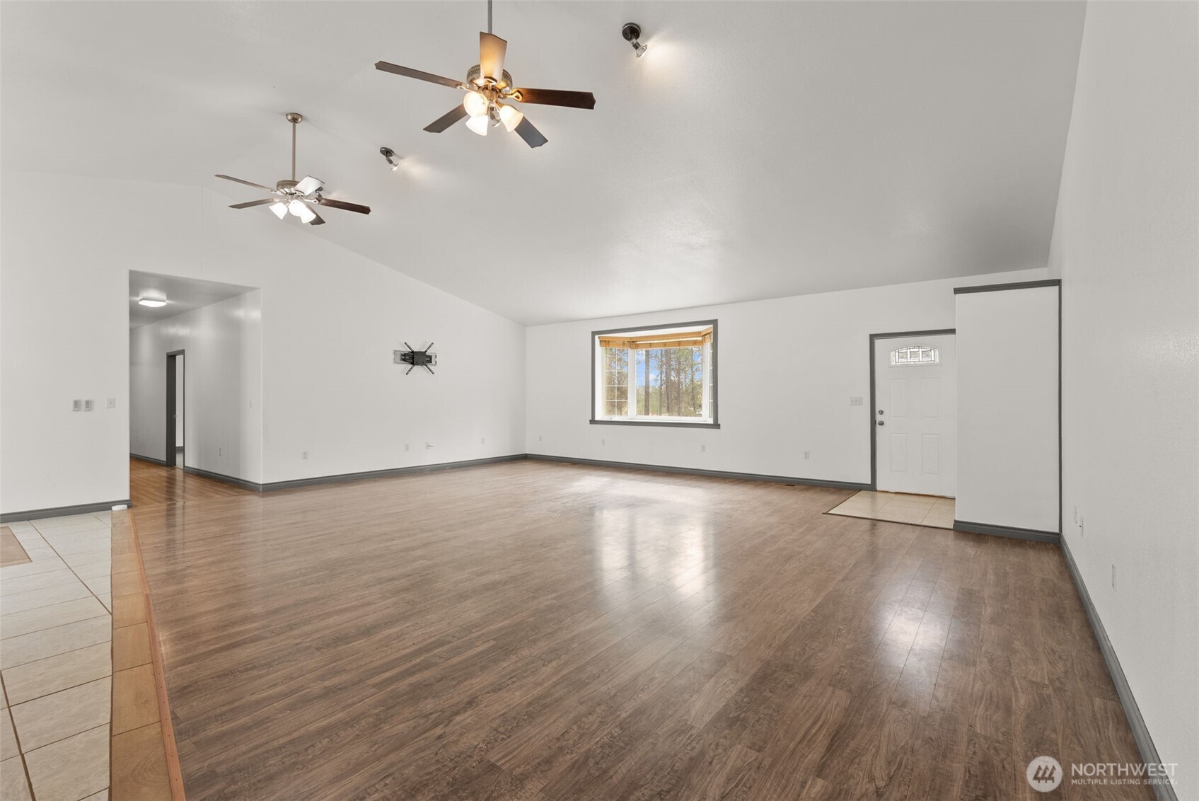 25720 W Malloy Prairie Road Property Photo 10