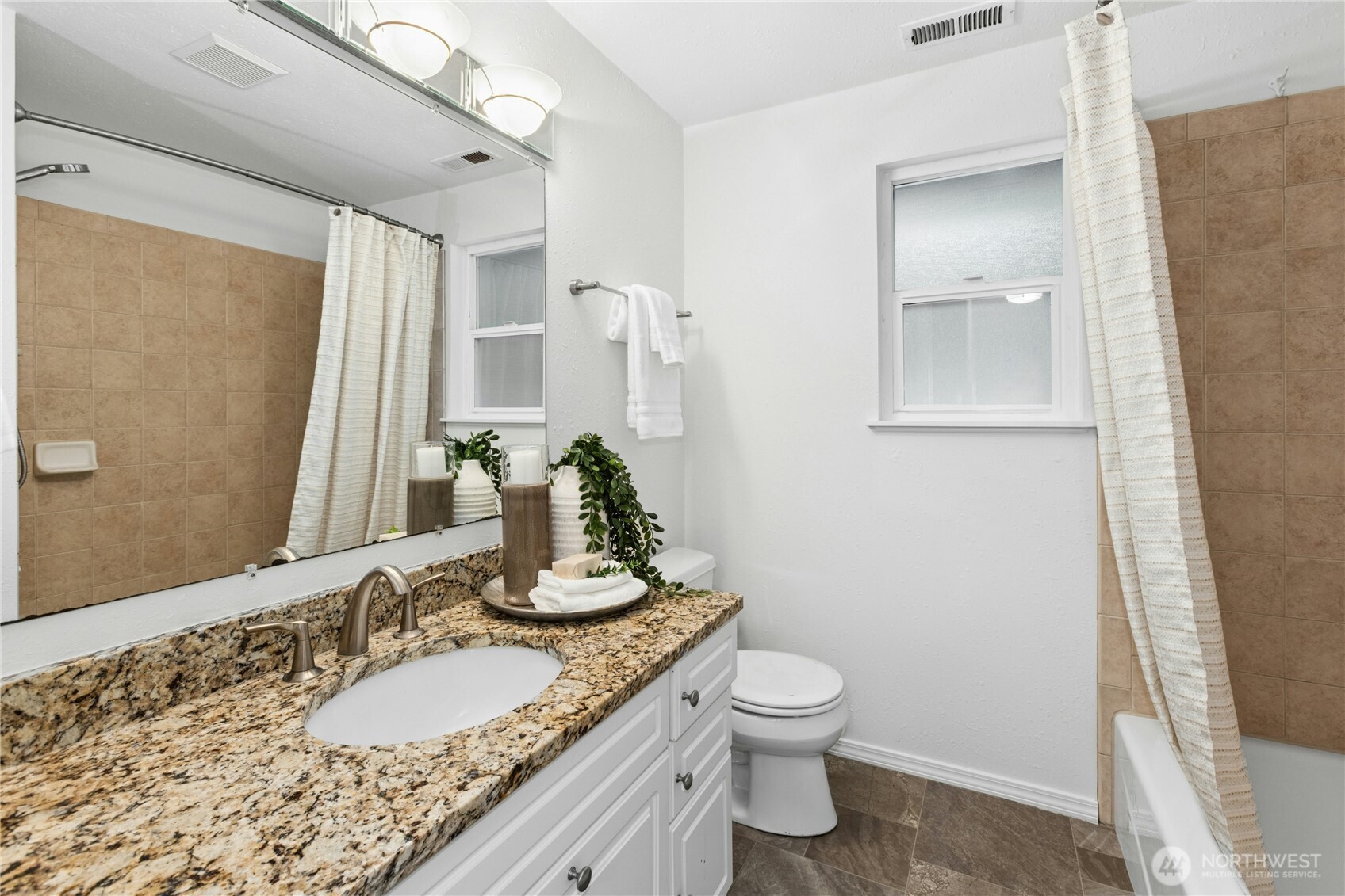 3211 W Ames Lake Drive Property Photo 25