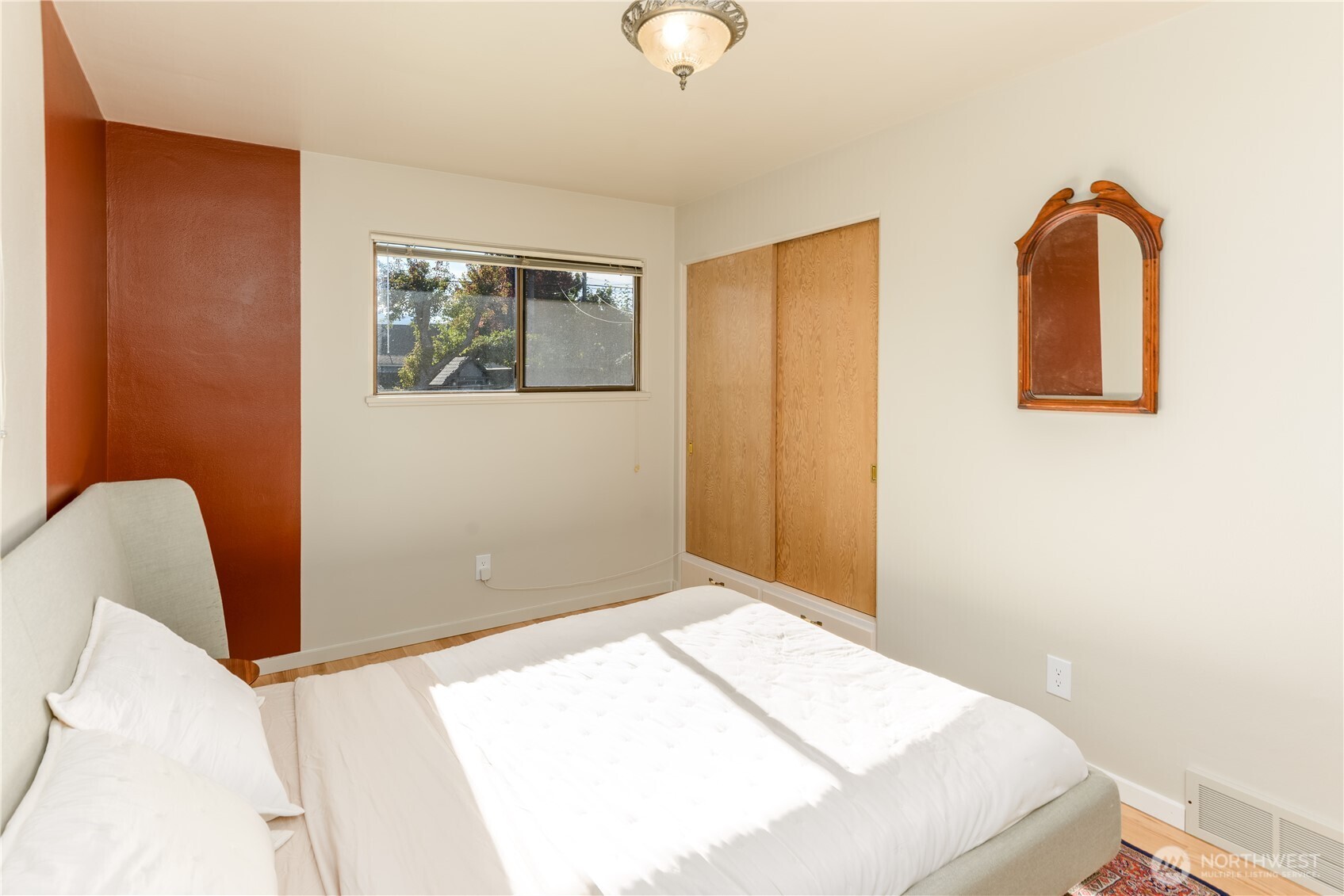 126 W 6th Street Property Photo 18