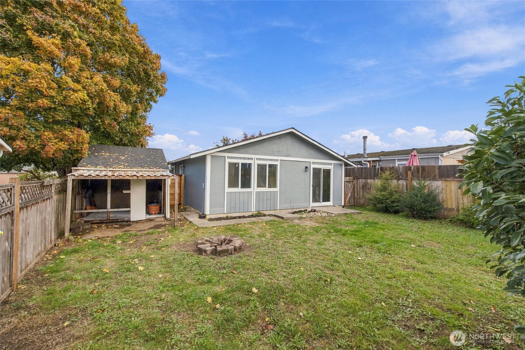 8728 13th Place Property Photo 9