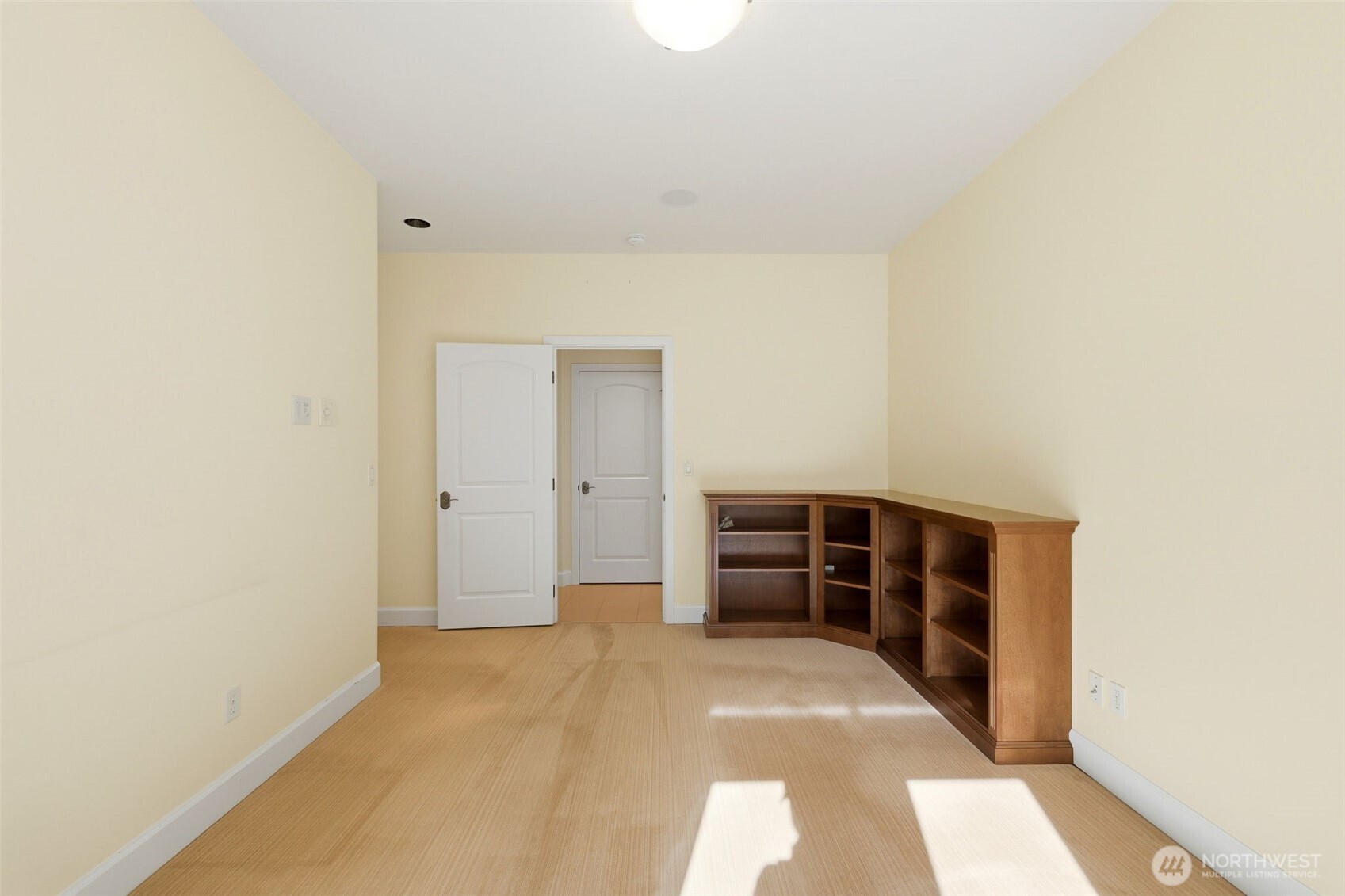 4627 Wayneworth Street Property Photo 24