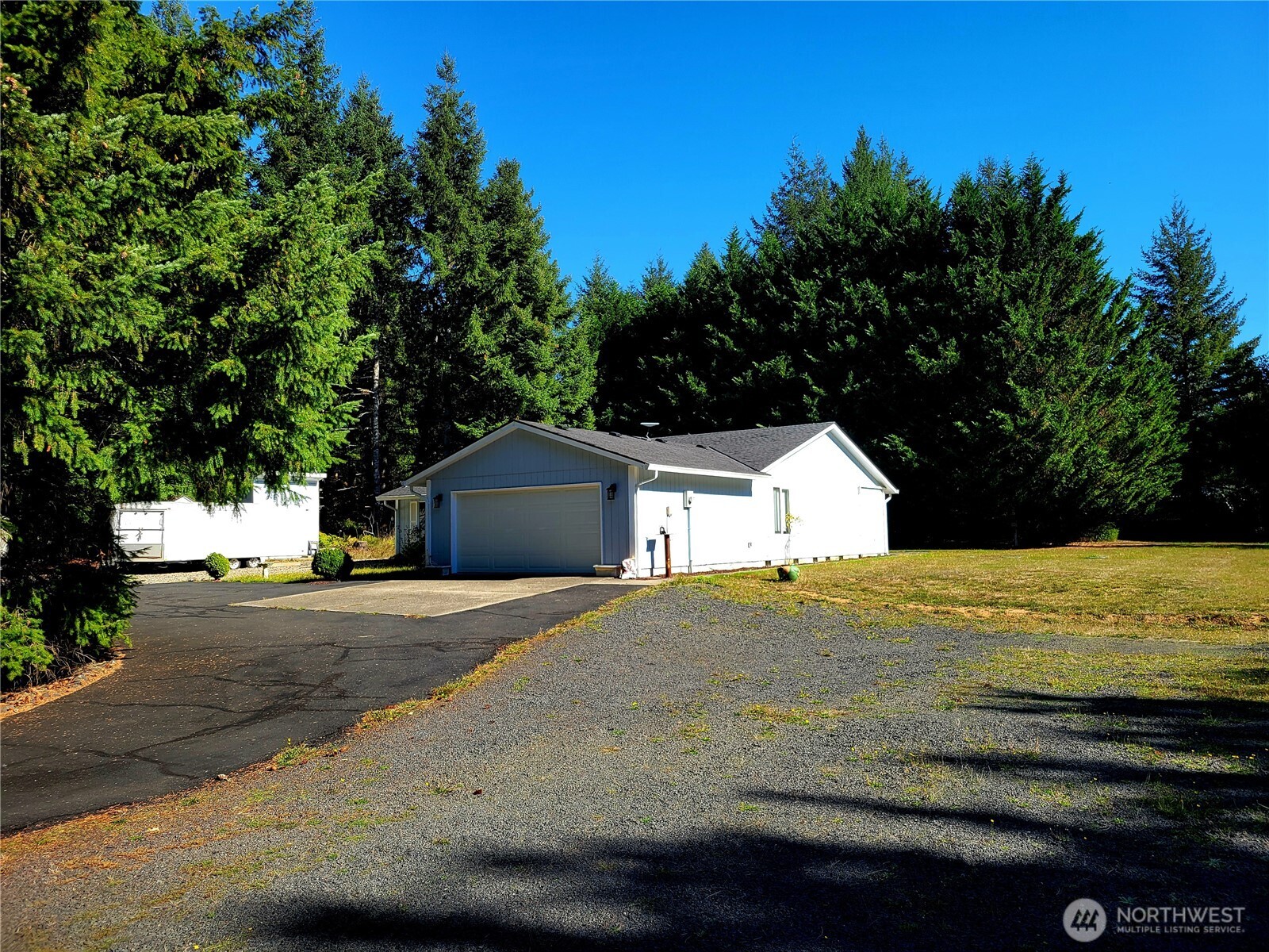 165 S Hawkins Road Property Photo 4