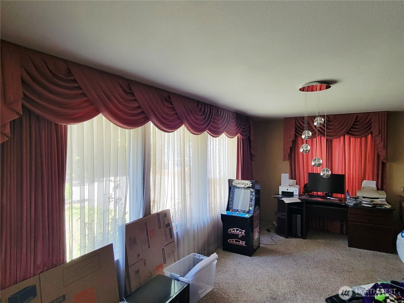 165 S Hawkins Road Property Photo 14