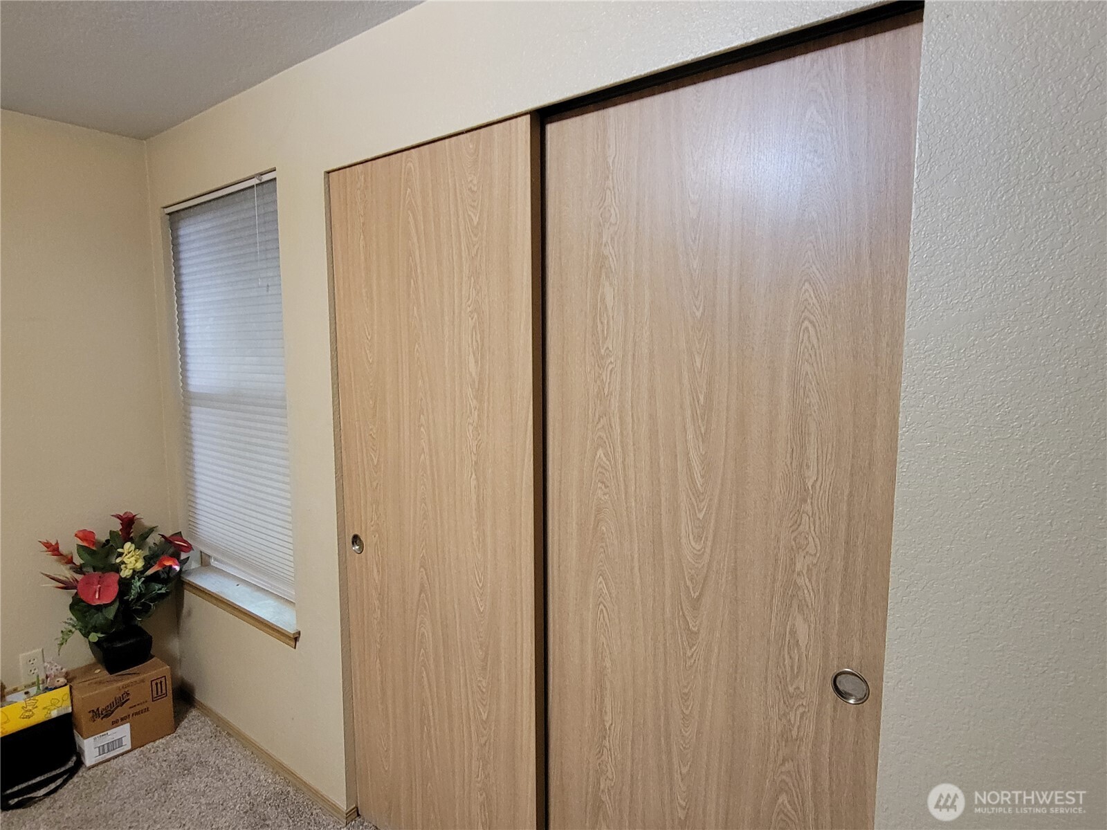 165 S Hawkins Road Property Photo 16