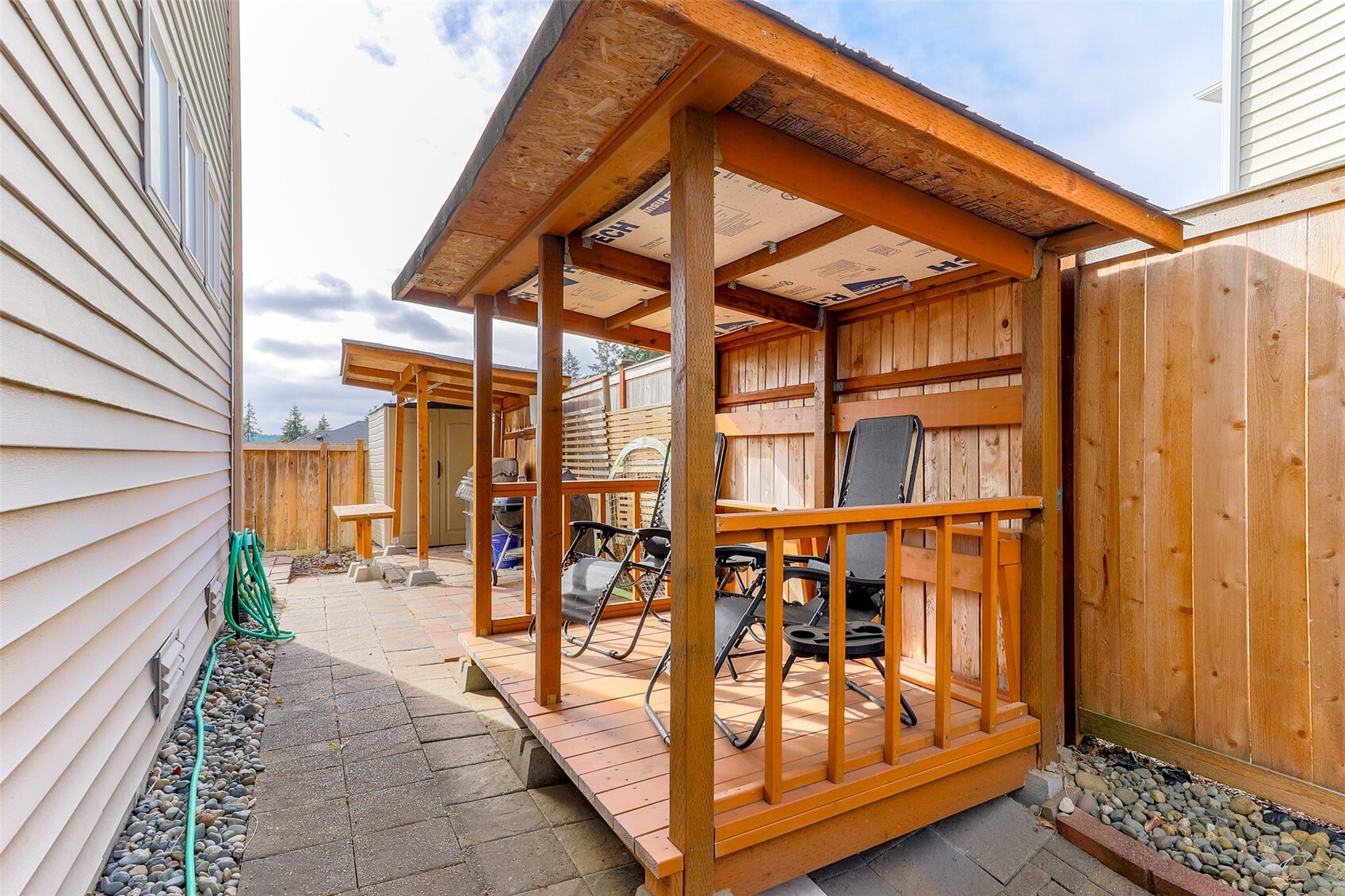 1183 Swan Loop Property Photo 40