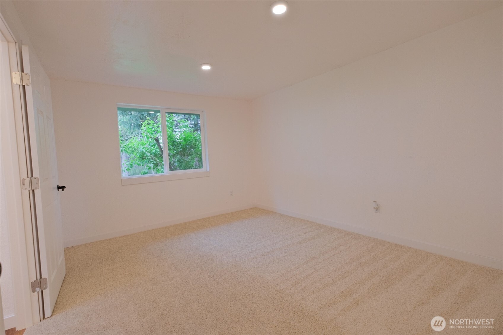 10117 Grove Road Property Photo 13