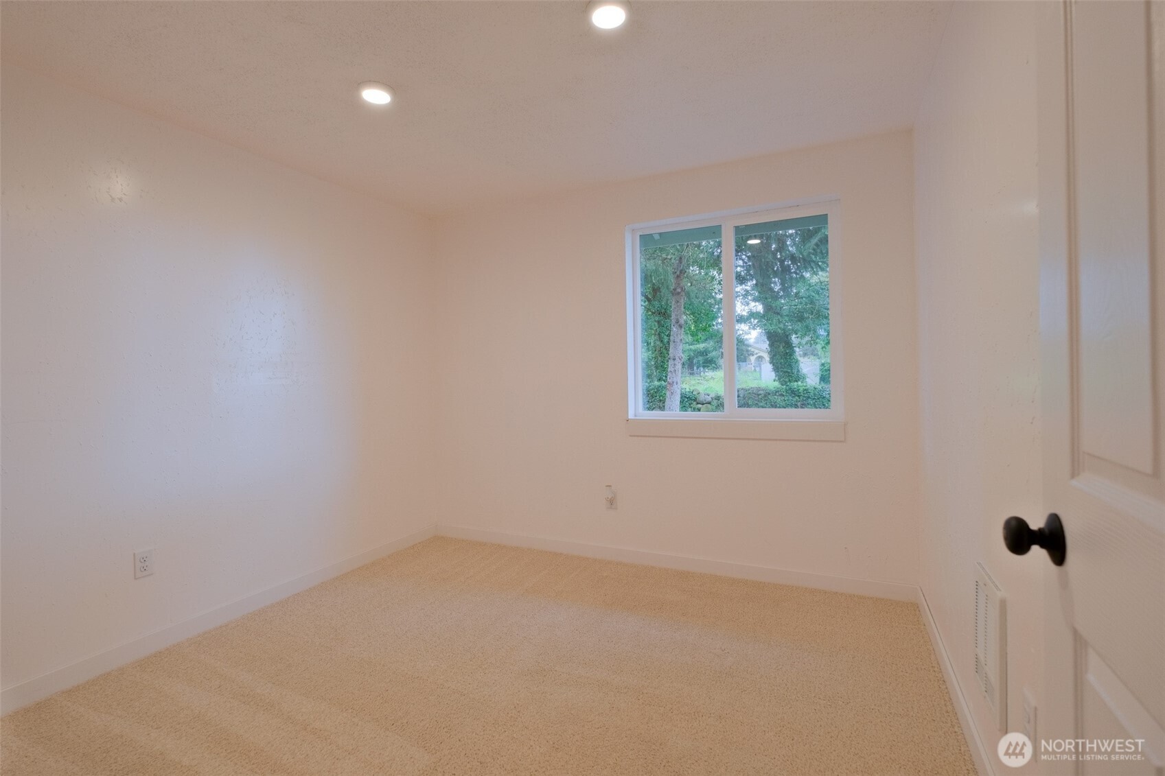 10117 Grove Road Property Photo 15