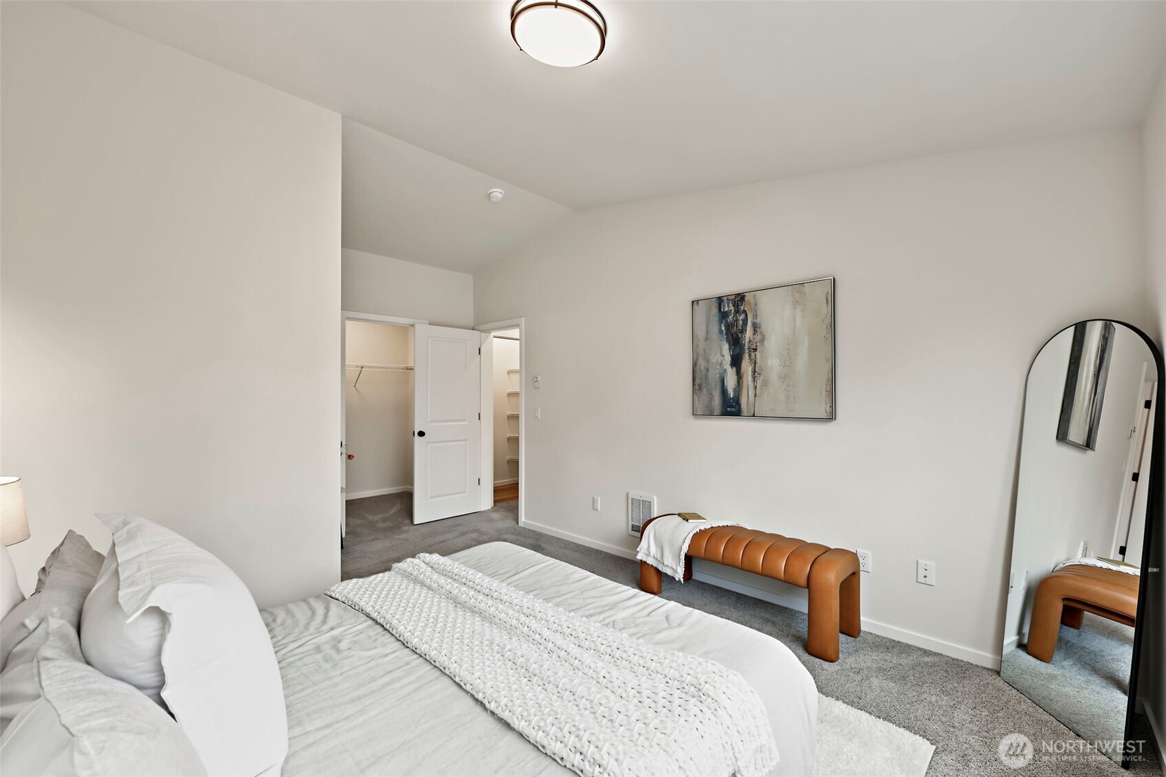 14049 1st Avenue Property Photo 14