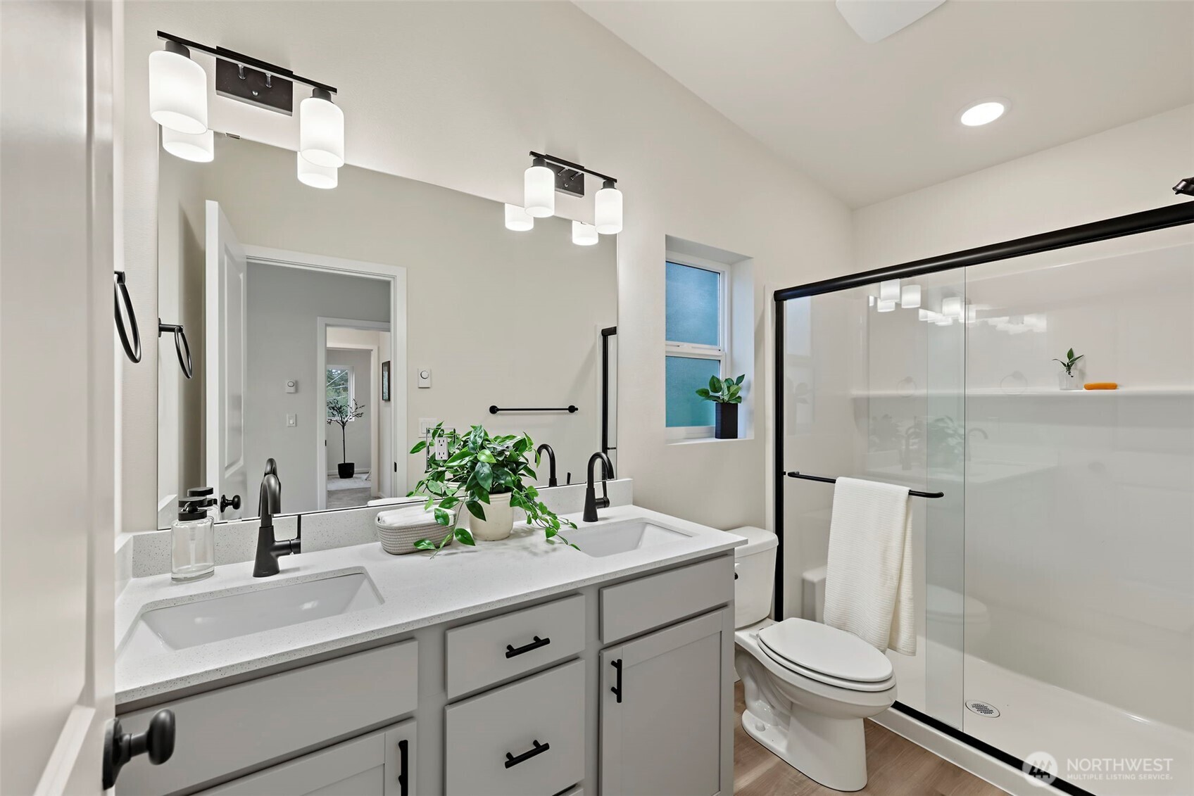 14049 1st Avenue Property Photo 18