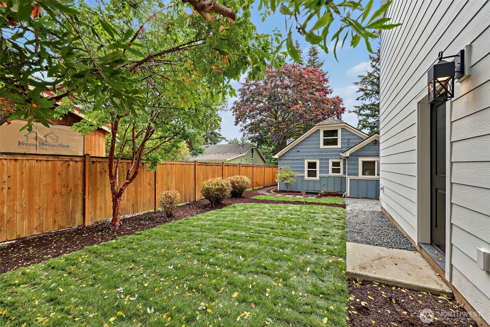 14049 1st Avenue Property Photo 23
