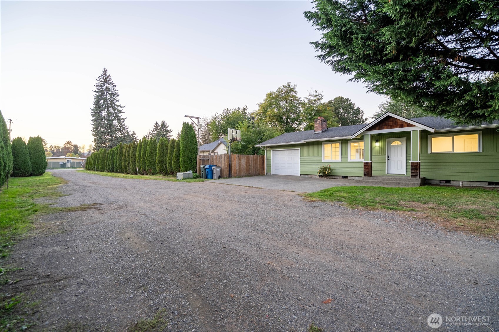 728 5th Avenue Property Photo 2