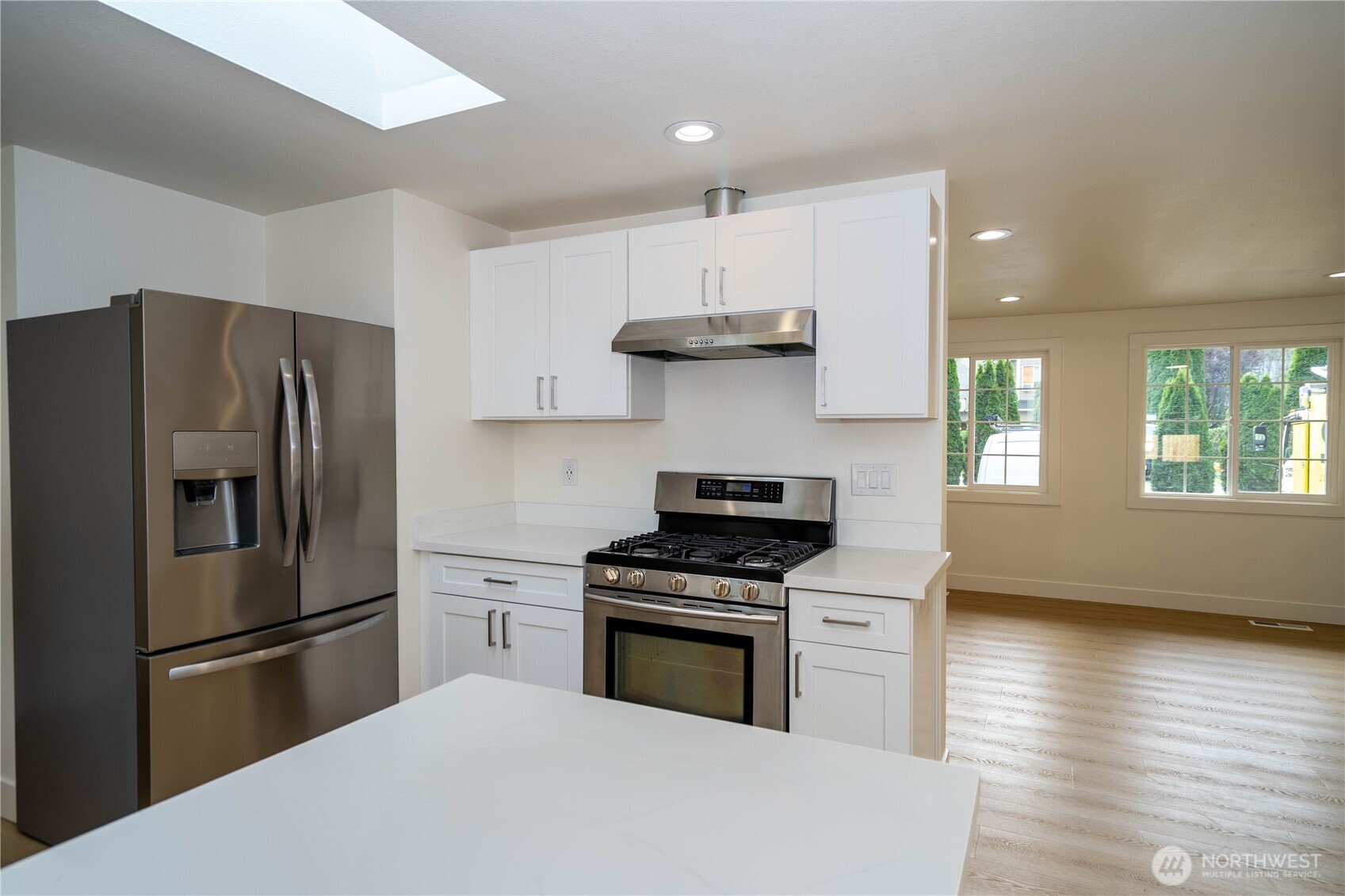 728 5th Avenue Property Photo 11