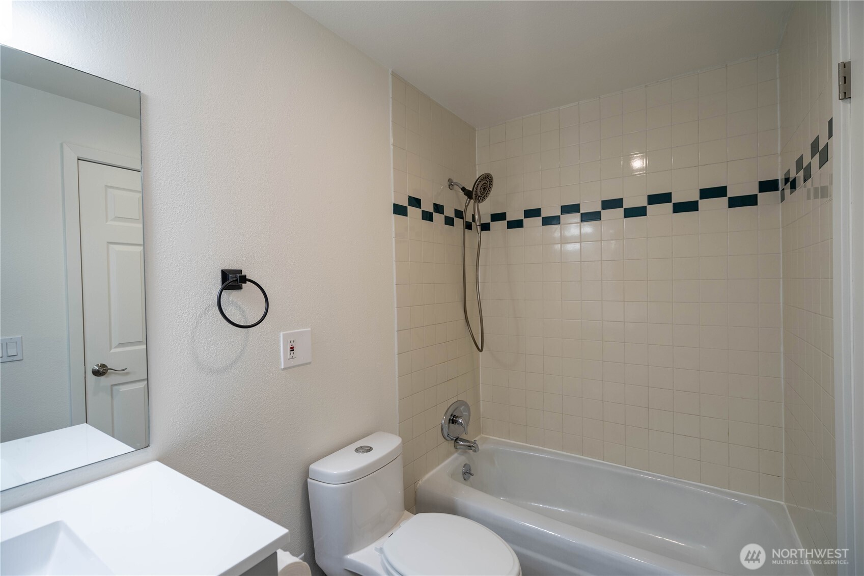 728 5th Avenue Property Photo 15