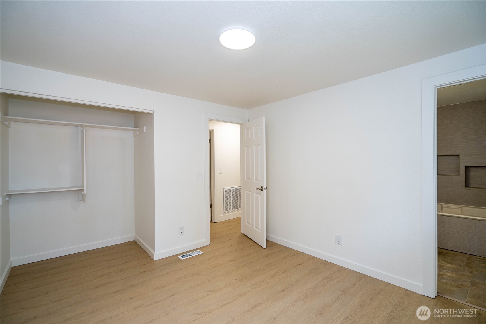 728 5th Avenue Property Photo 20