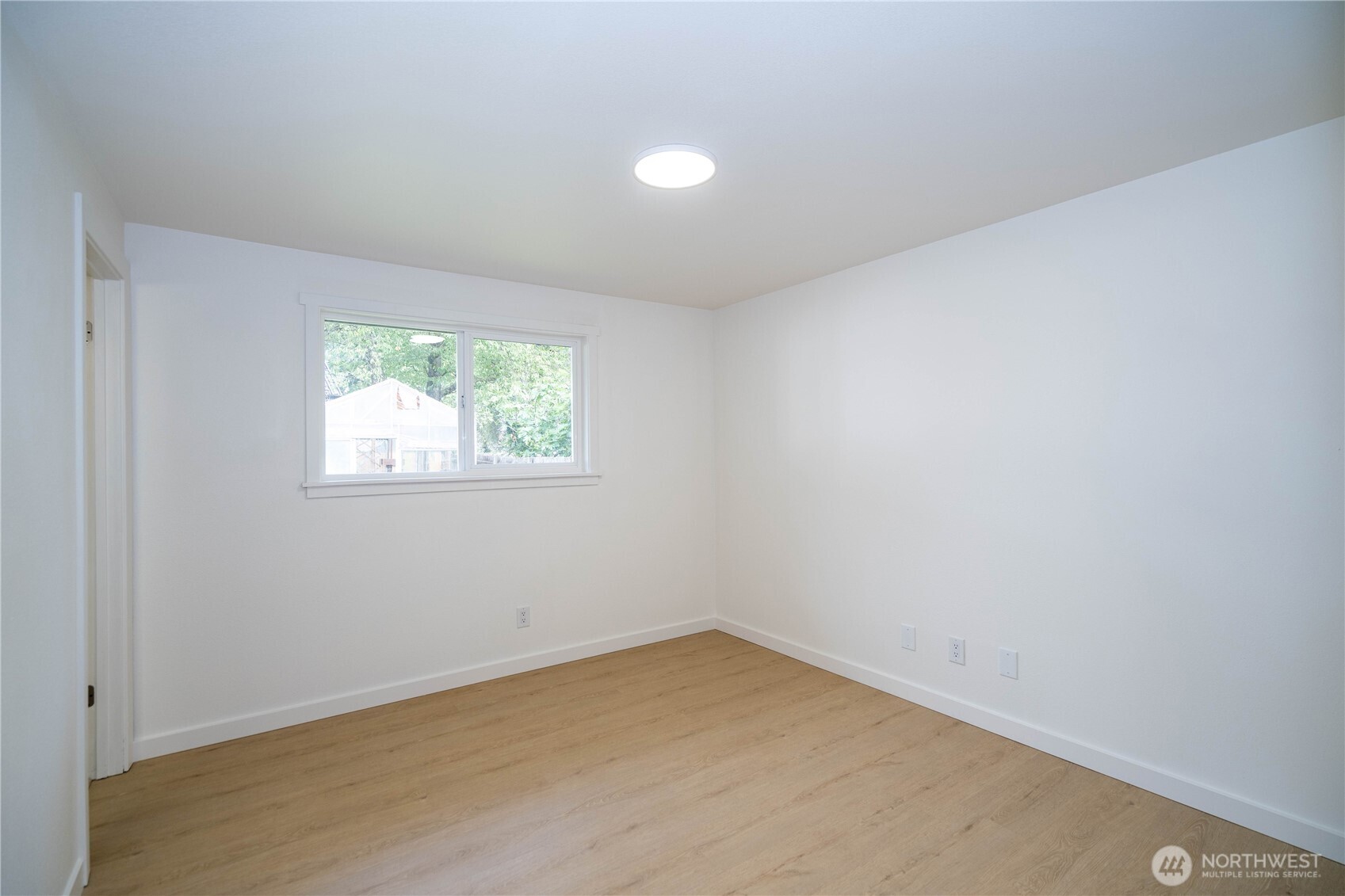 728 5th Avenue Property Photo 21