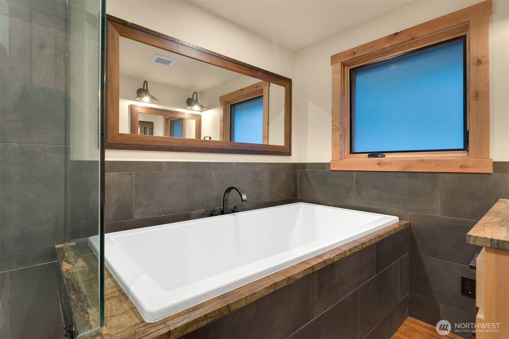 271 Kearny Drive Property Photo 15