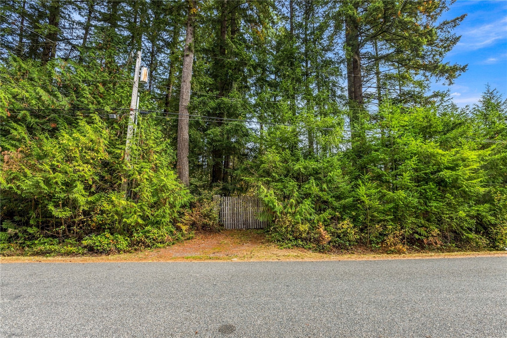 8290 Golden Valley Boulevard Property Photo 1