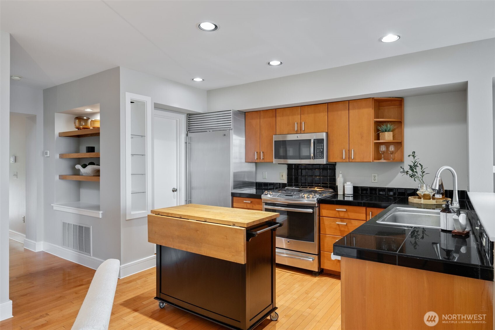 212 N 45th Street Property Photo 4
