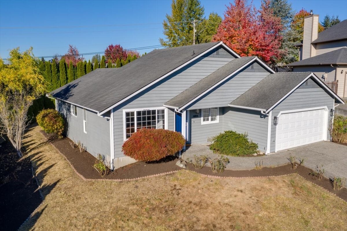 6806 63rd Place Property Photo 2