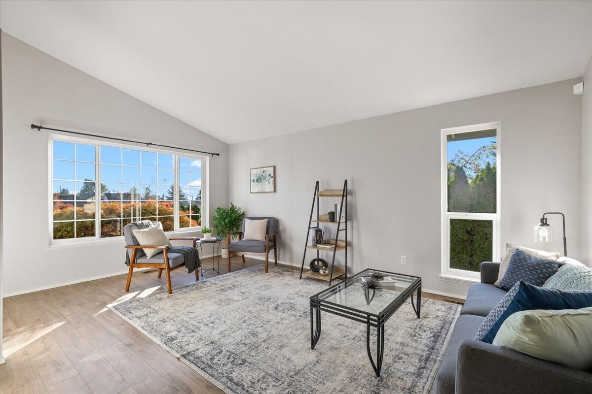 6806 63rd Place Property Photo 8