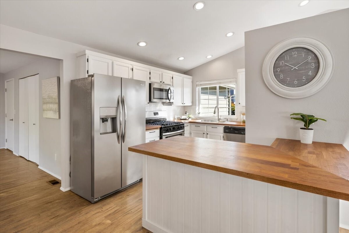 6806 63rd Place Property Photo 13