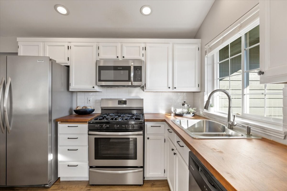 6806 63rd Place Property Photo 14