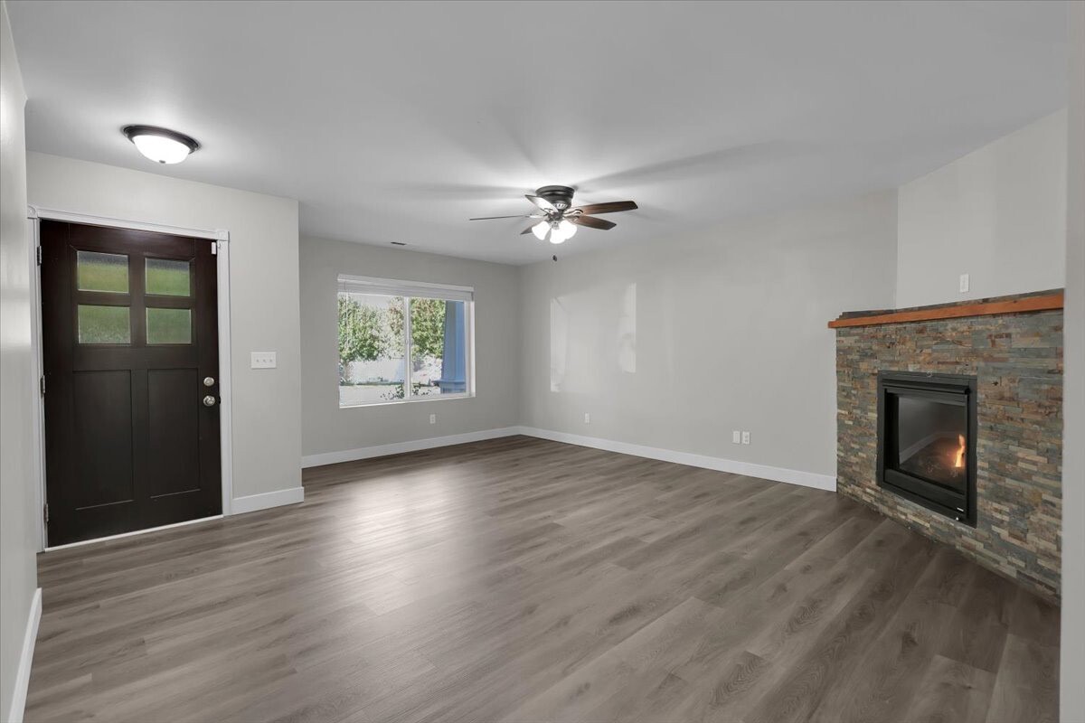 20015 52nd Avenue Property Photo 5
