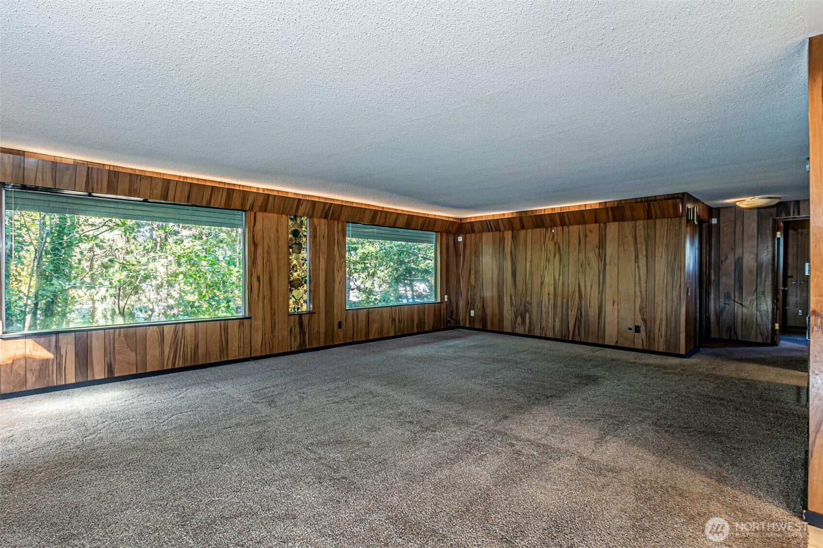 2322 W 4th Avenue Property Photo 4