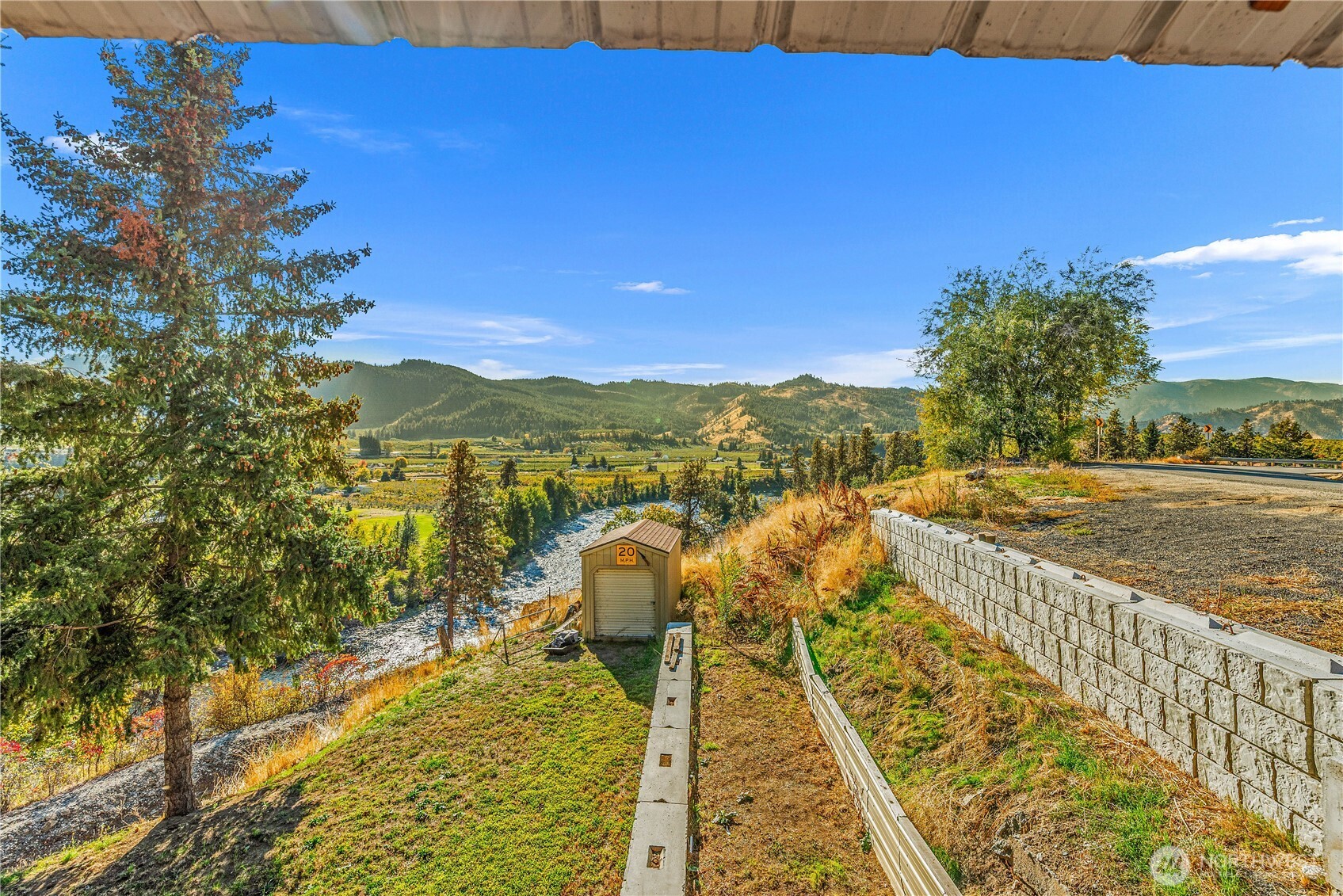 7985 North Dryden Road Property Photo 5
