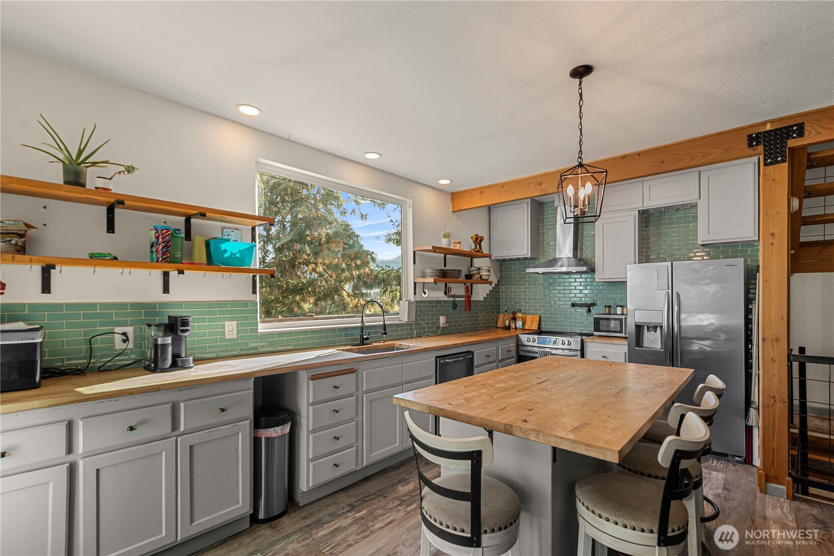 7985 North Dryden Road Property Photo 15