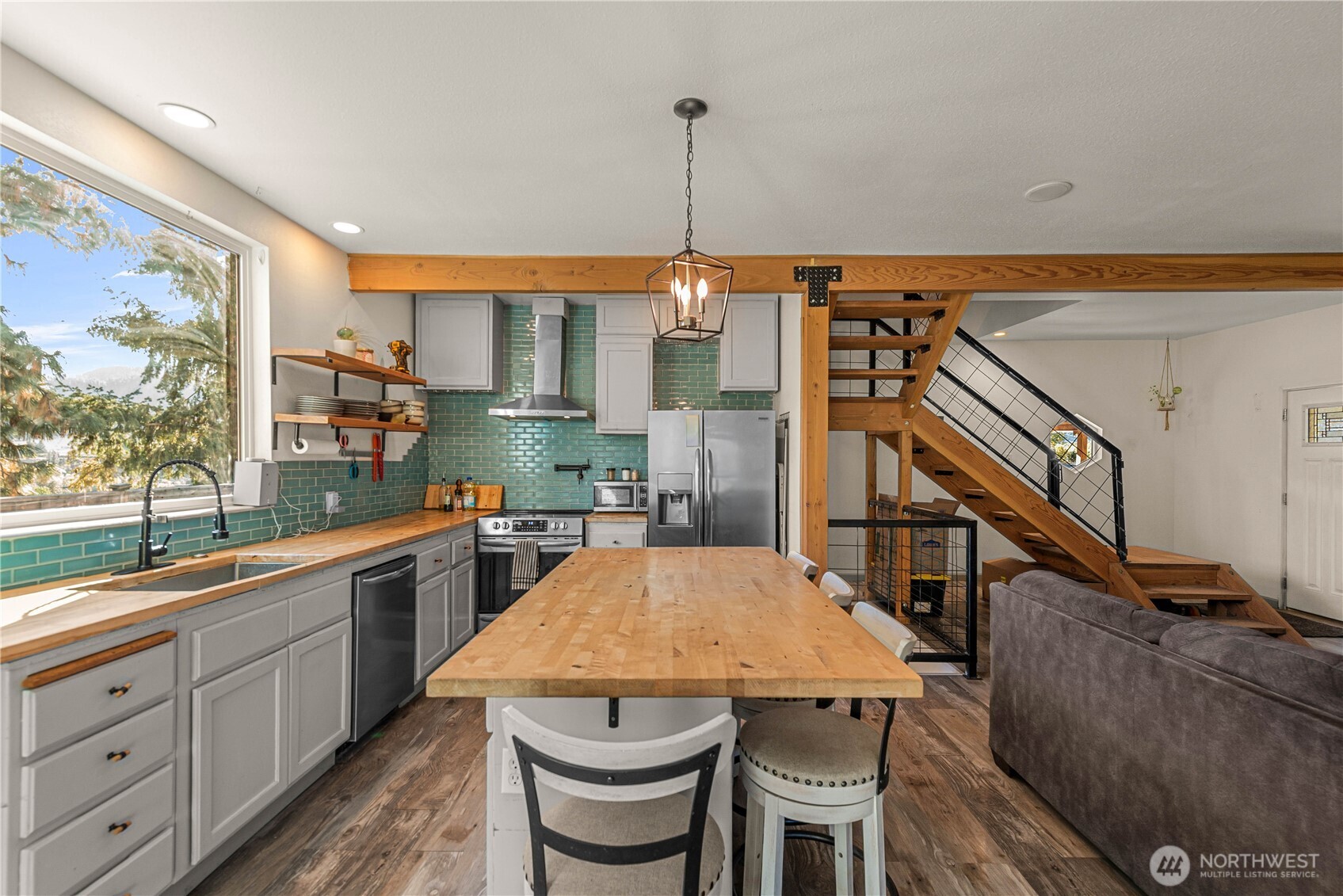 7985 North Dryden Road Property Photo 16