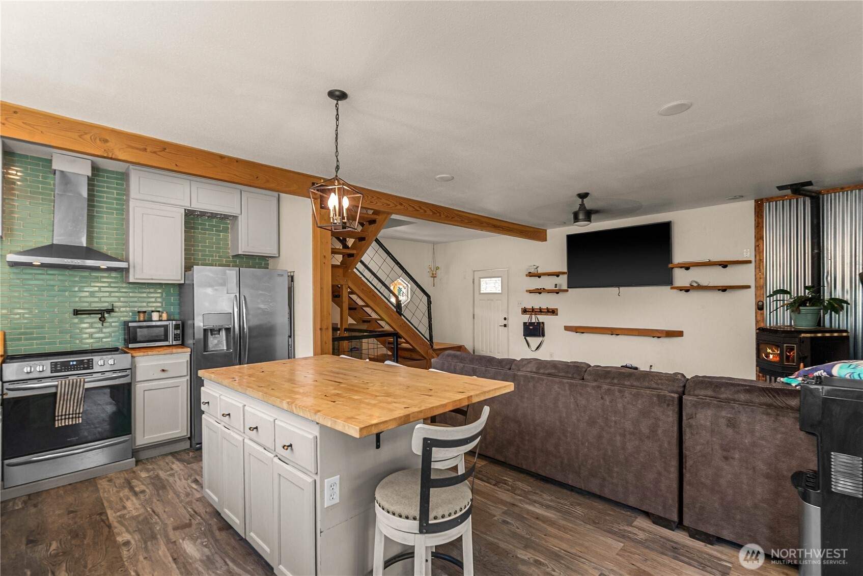 7985 North Dryden Road Property Photo 17