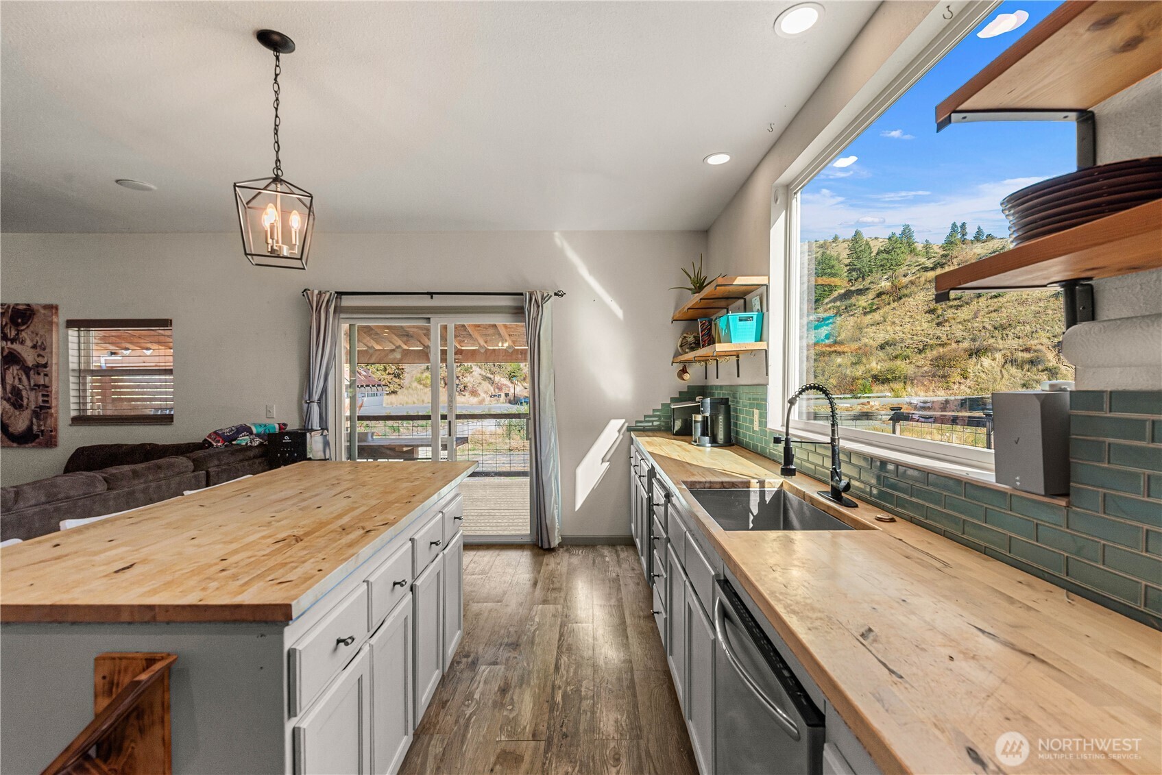 7985 North Dryden Road Property Photo 18