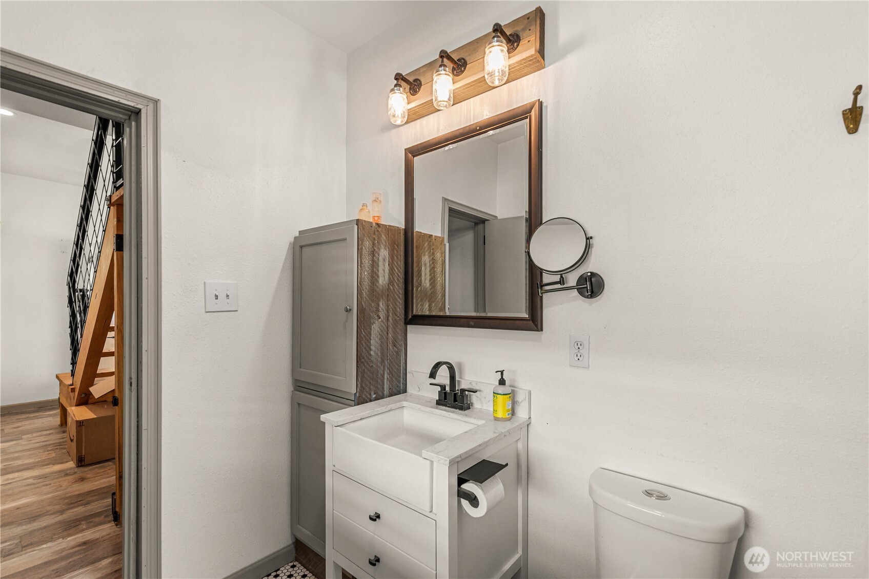 7985 North Dryden Road Property Photo 21
