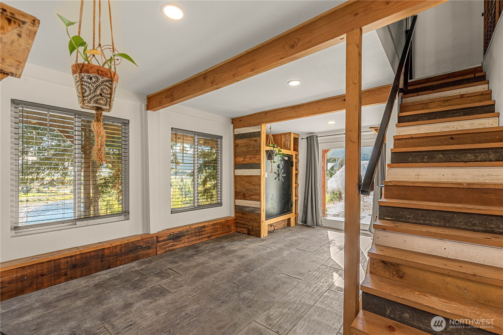 7985 North Dryden Road Property Photo 27