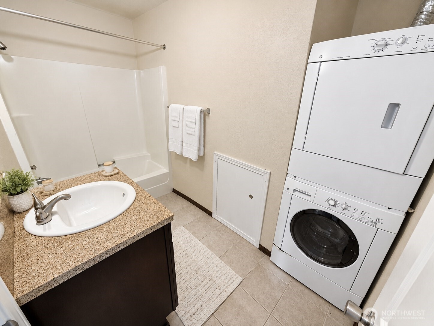 1588 Naval Avenue 2 Property Photo 13