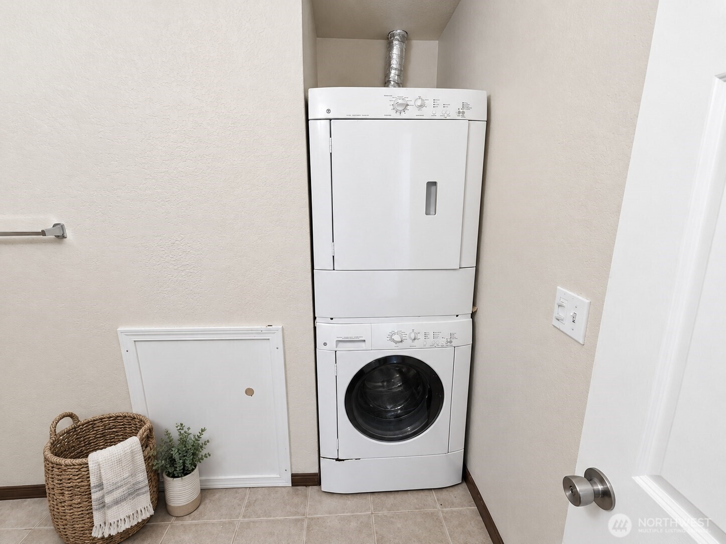 1588 Naval Avenue 2 Property Photo 14