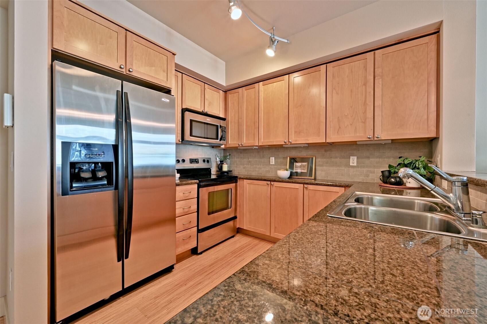 1501 Tacoma Avenue 417 Property Photo 3