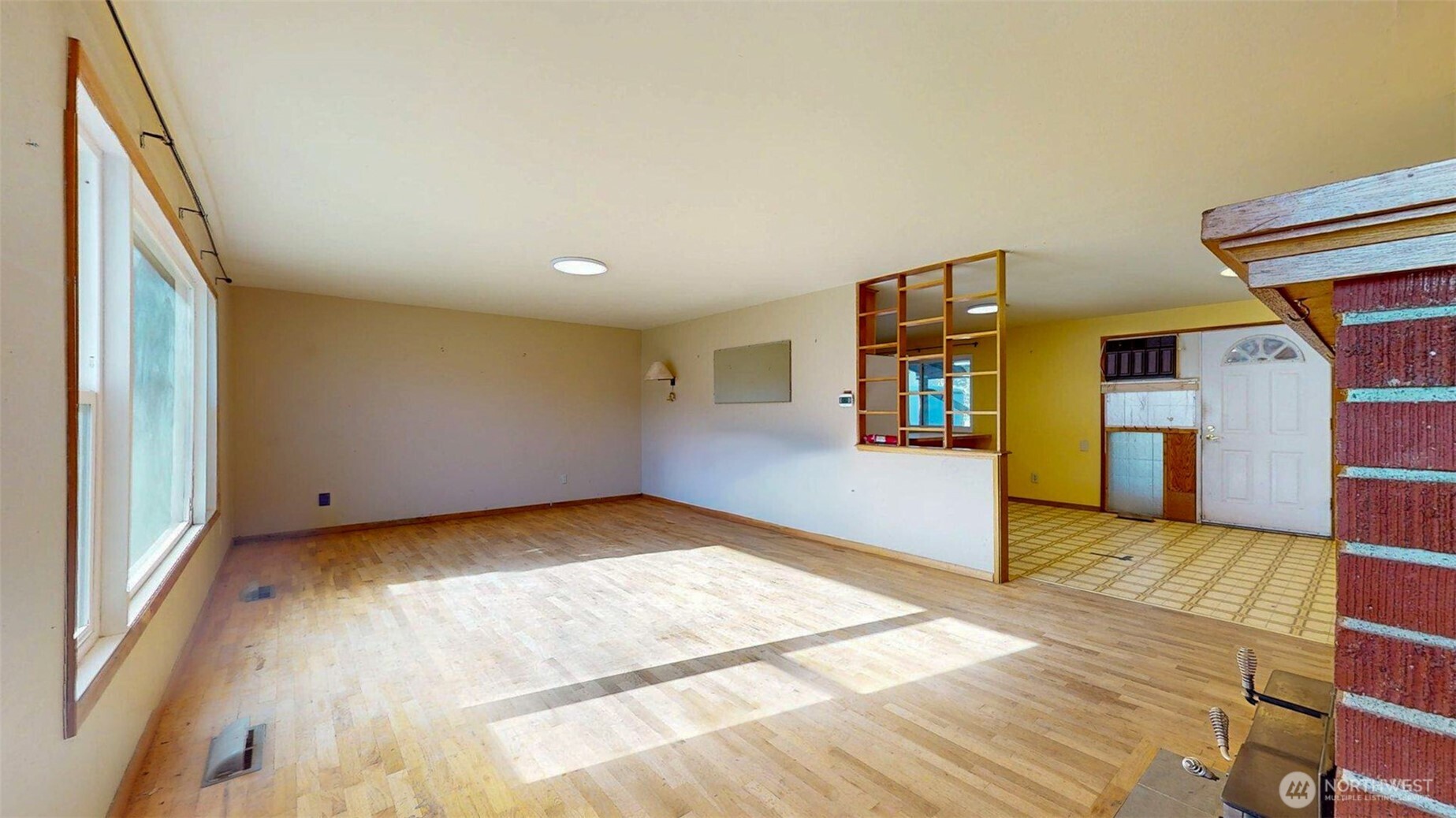 456 Okoma Drive Property Photo 4