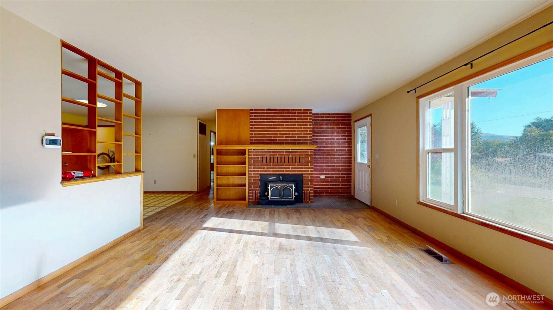456 Okoma Drive Property Photo 5